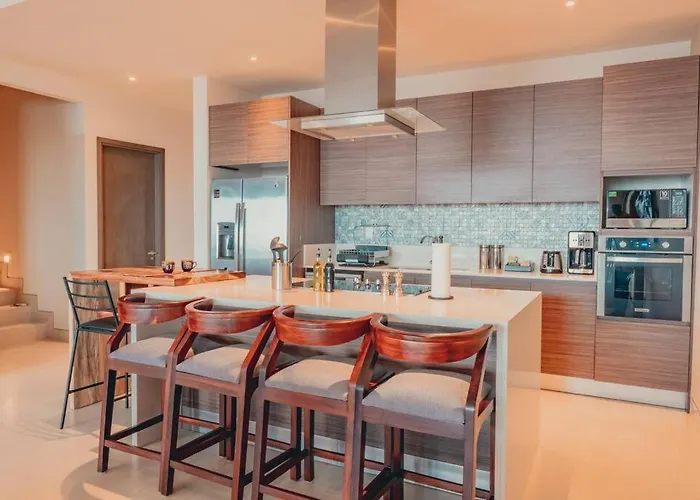 3 Bedroom Cabos Penthouse I Casa Vista Mar